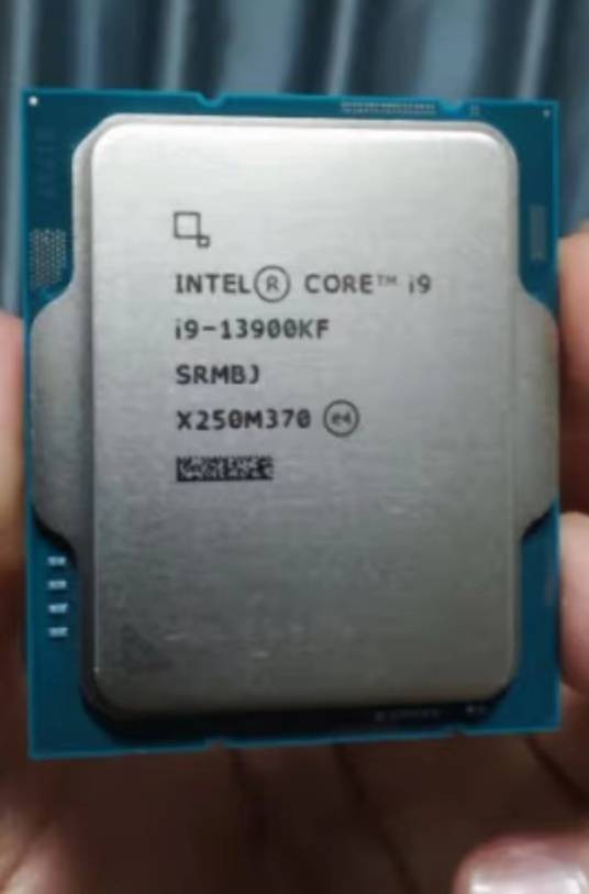 Intel 酷睿i9 13900KF