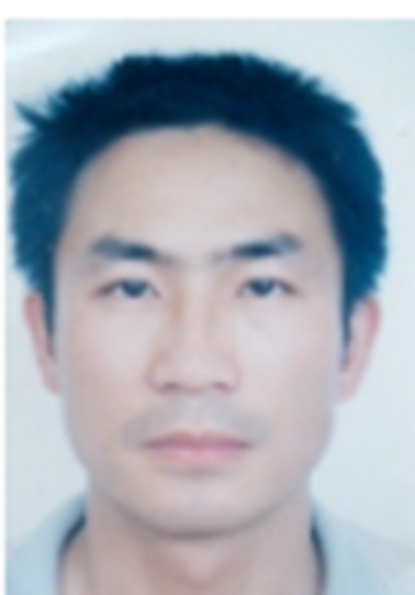 黄小坚（华宝兴业多策略增长开放式证券投资基金经理）