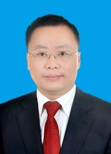 李余良（四川省巴中市政协副主席）