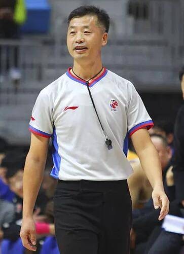 杨宏峰（1972年出生的中国篮球裁判员）