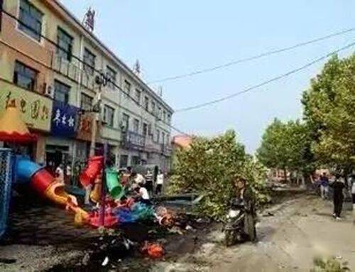 9·12山东滨州一重型货车失控冲入幼儿园