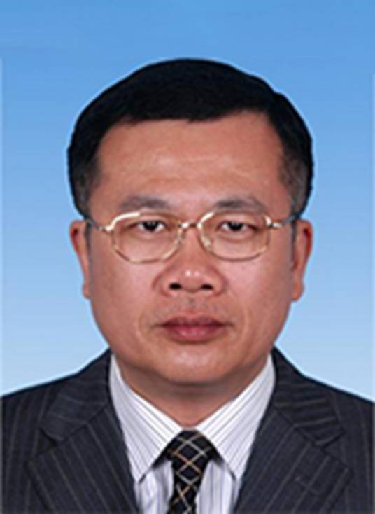 庄强（广东省韶关市政府党组成员、市政府秘书长）