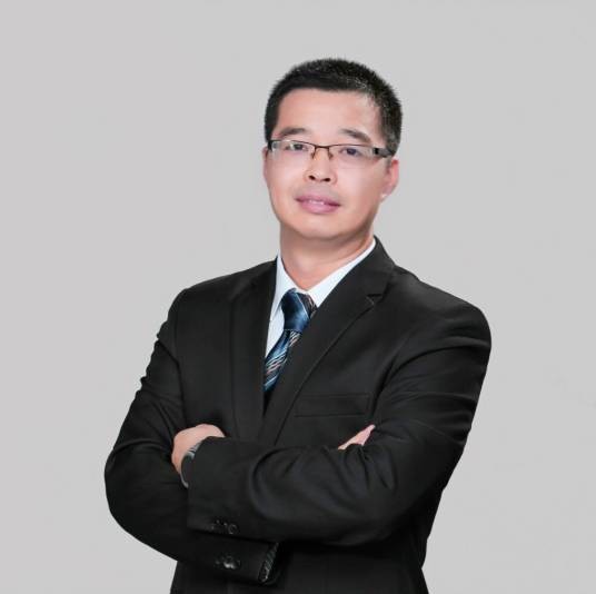 王华树（北京外国语大学高级翻译学院教授）
