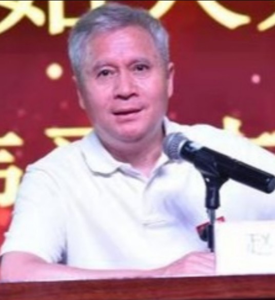 赵伟平（宜春学院教授）