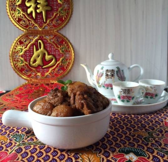 娘惹豆瓣土豆焖鸡