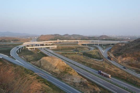 黄黄高速公路