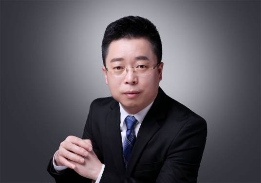 储峰（喔趣科技创始人兼CEO,80后互联网创业者）