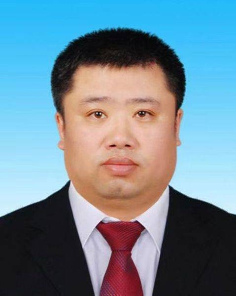 刘洪玉（内蒙古自治区兴安盟突泉县六户镇党委书记）