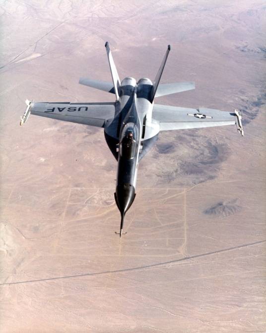 YF-17战斗机