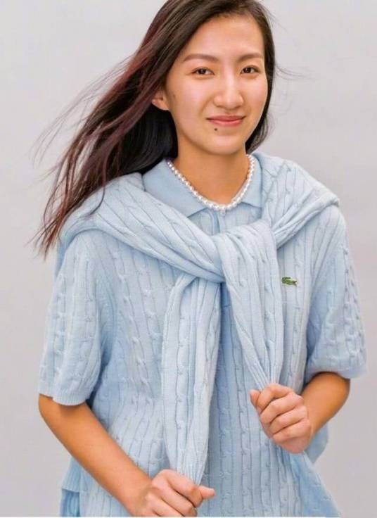 胡悦稼