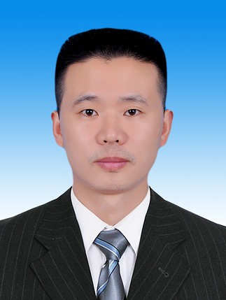 钟德华（湖南省张家界市桑植县人民政府党组成员、副县长）