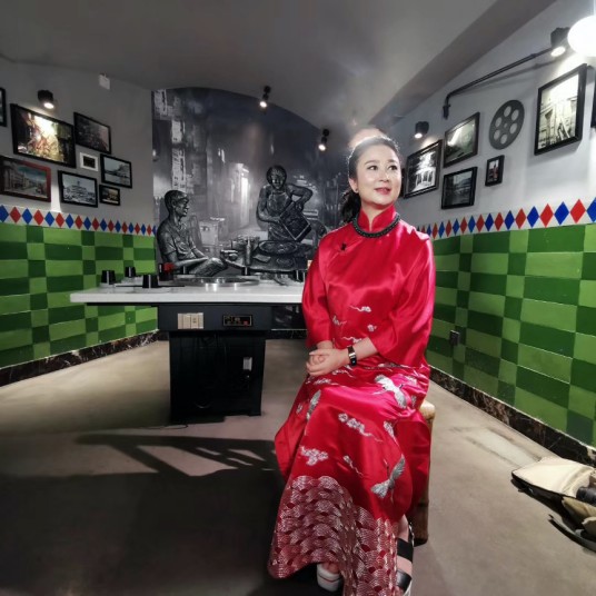 刘梅(重庆刘一手餐饮管理有限公司董事长)
