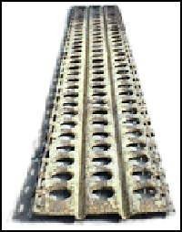 PSP穿孔钢板跑道路面