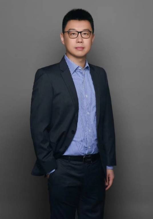 张鹏（中子星创科创始人兼CEO）