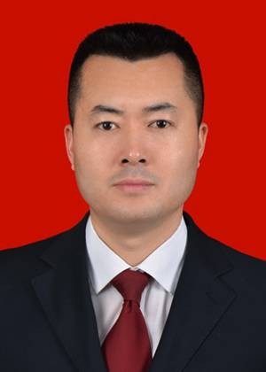 曹永锋（吴起县人民政府副县长）
