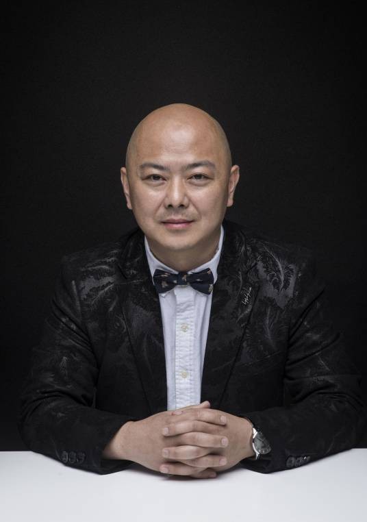 万水千山（中国内地作词人、音乐策划人）
