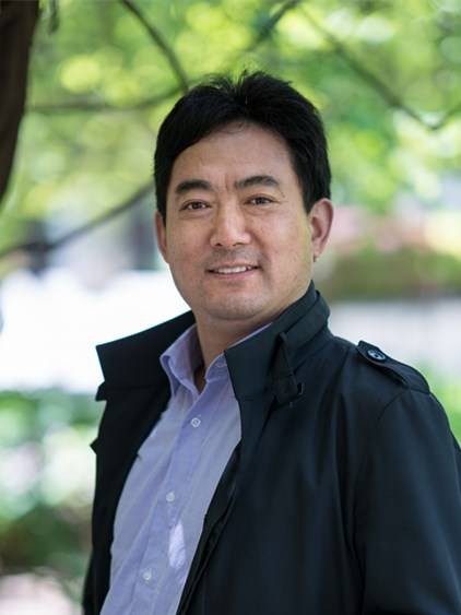 戴龙（中国政法大学教授）