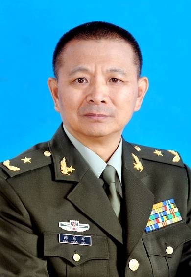 韩东军（中国人民解放军原副总参谋长韩怀智的儿子）