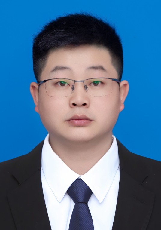 余正伟（贵州省黔东南苗族侗族自治州雷山县应急管理局党委委员、副局长）