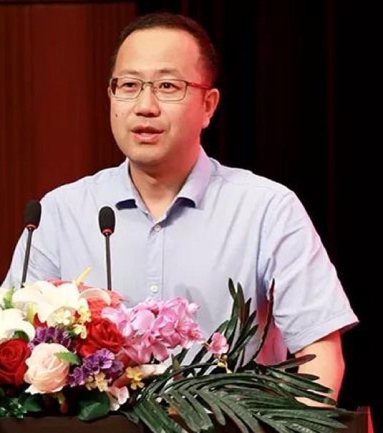 王明伟（黑龙江省哈尔滨市第三中学校校长）