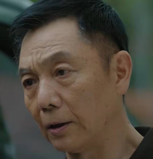 冯明（电视剧《亦舞之城》中的角色）