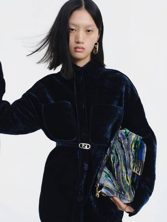 华依澜