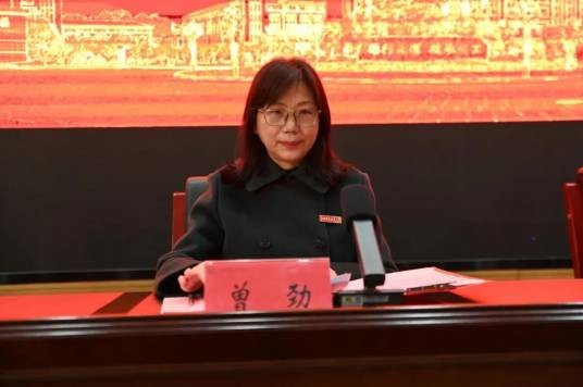 曾劲(江西职业技术大学党委委员、副校长)