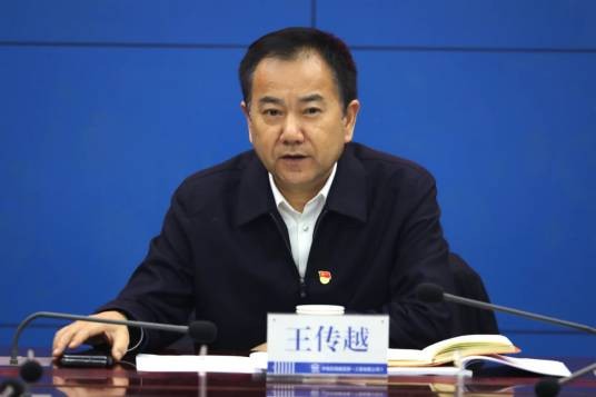 王传越（中国中铁四局业务经理兼西部区域指挥部指挥长）