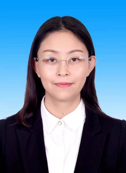 高雪梅（大连海洋大学海洋法律与人文学院党委书记、副院长）