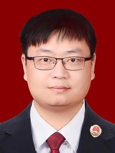 王明锐（湖南省湘西土家族苗族自治州花垣县人民检察院党组副书记、副检察长）