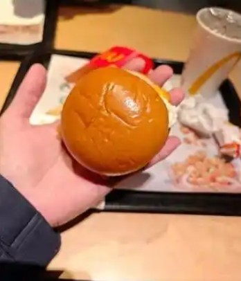 麦当劳双层吉士堡
