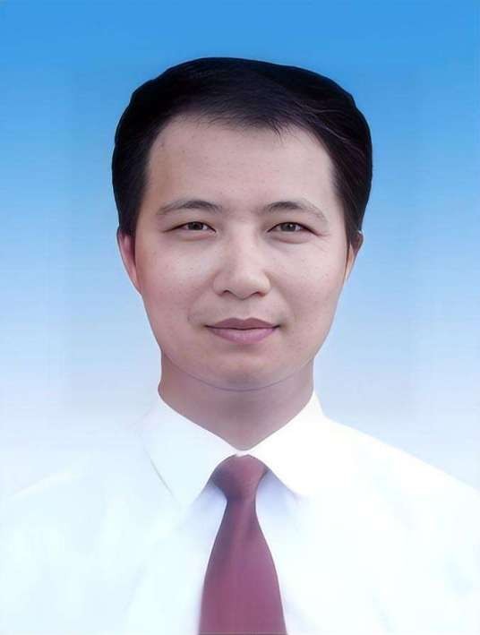 张福生（江西省赣州市信丰县油山镇人大主席）