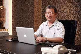 黄春明（雁皇羽绒董事长）