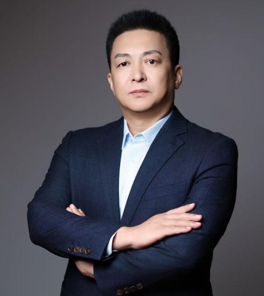 庞振华（中国中推集团董事长）