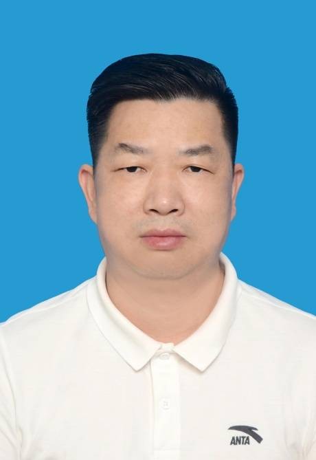 刘海燕（广东省梅州市丰顺县人力资源和社会保障局党组成员、社保基金局局长 、二级主任科员）