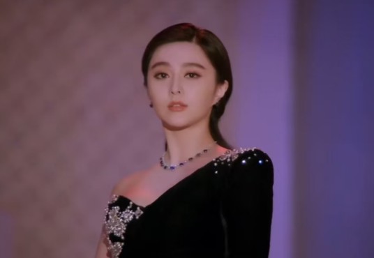 白舒(动作电影《绝地逃亡》中的角色)