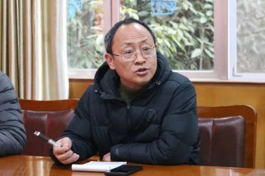 高志敏（成都市大弯中学督学）