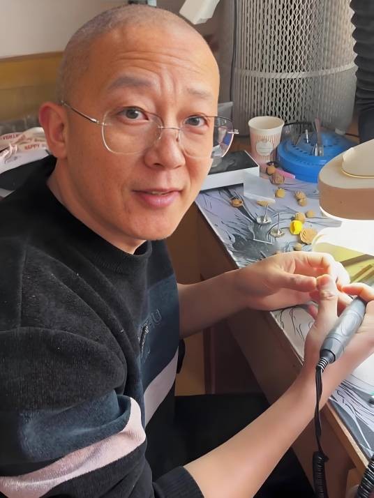 王春晖核雕
