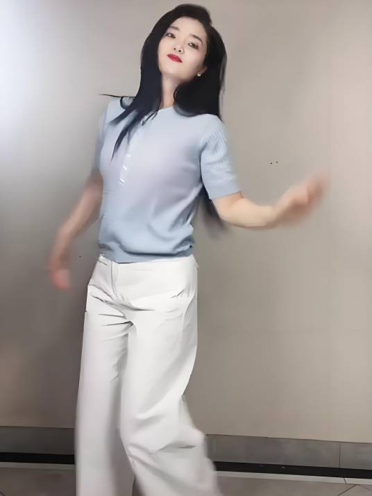 小情绪健身舞