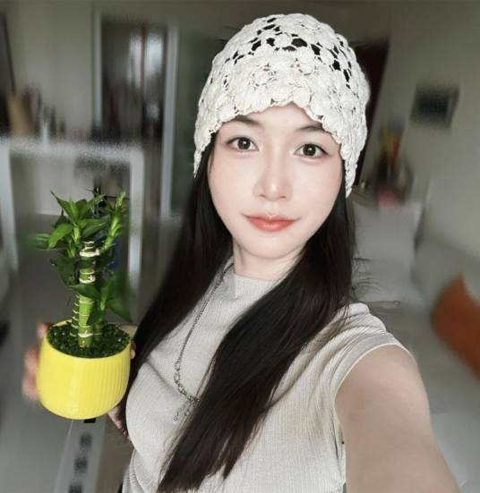 美少女吃吃