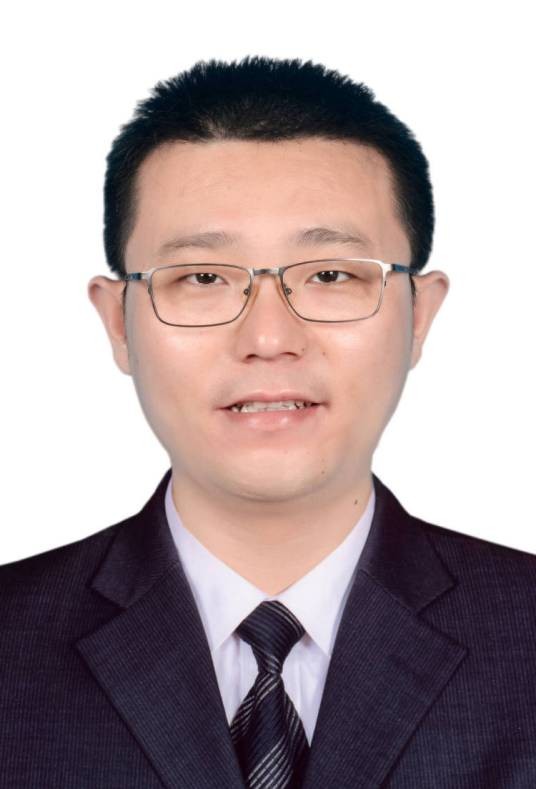 万宇（重庆交通大学党委委员、继续教育学院院长）