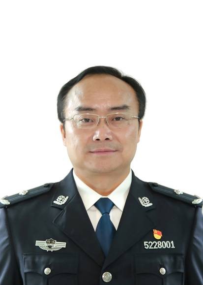 沈志江（贵州省凯里监狱一级高级警长、党委书记、监狱长）