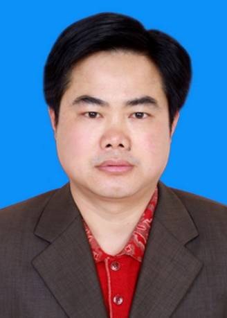 张建林(兴山县教育局党组成员)