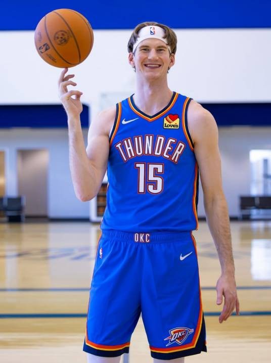 布兰登·卡尔森