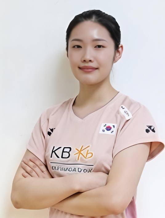 李叶娜（韩国羽毛球运动员）