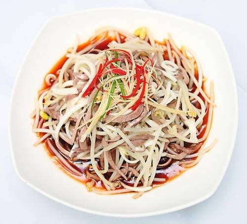 肉丝炒豆芽