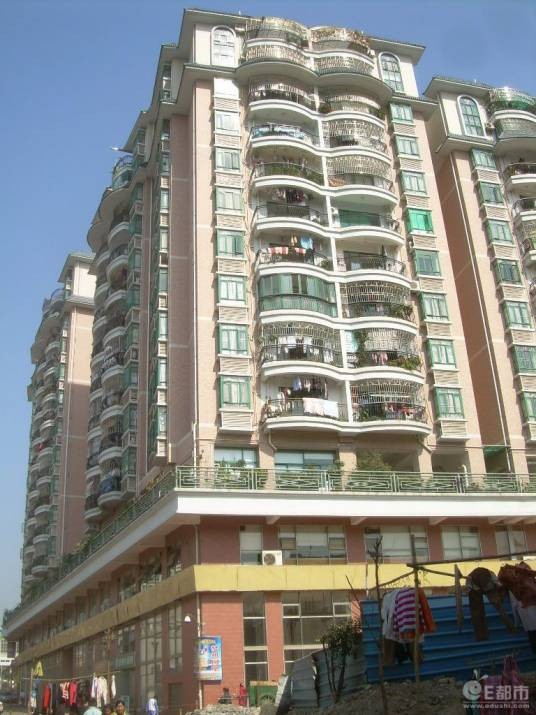 南山豪庭（深圳市南山区楼盘）