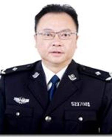 龙军(贵州省监狱管理局二级巡视员)
