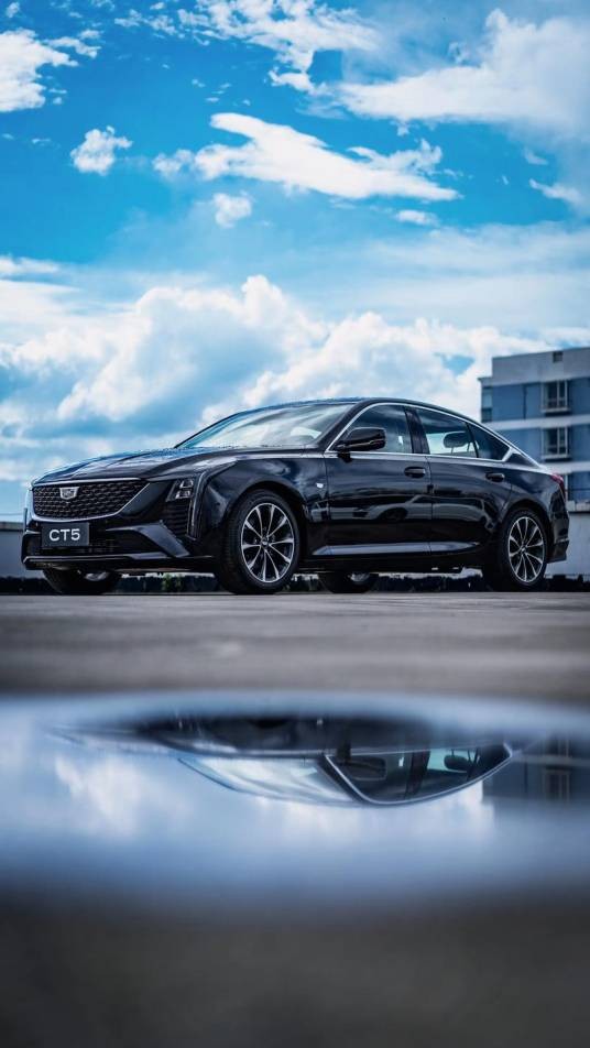 2025款凯迪拉克CT5 28T 赛道性能版