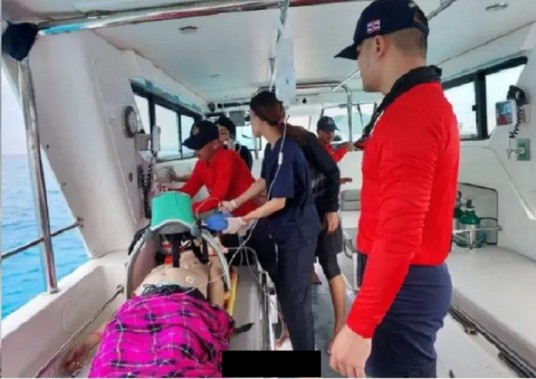 1·5中国游客在泰国浮潜溺亡事故